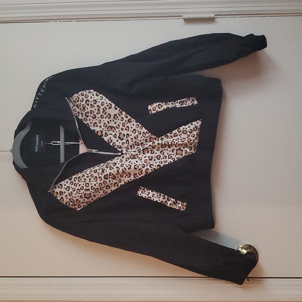 Kittenish Workout Top